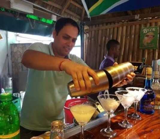 Ladies Are Not Allowed To Enter This Restaurant, Here’s Why Ladies Are Not Allowed To Enter This Restaurant, Here’s Why