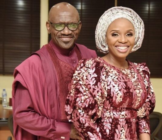 BREAKING: Tears Flow As Pastor Odukoya Loses Wife To Cancer BREAKING: Tears Flow As Pastor Odukoya Loses Wife To Cancer