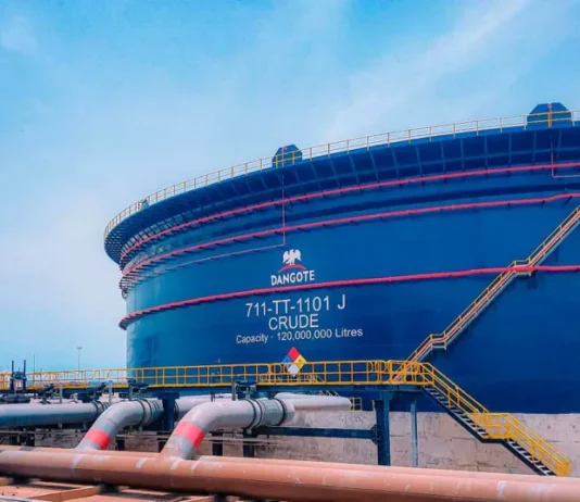 Dangote Refinery Denies Fixing Petrol Price At ₦600 Per Litre Dangote Refinery Denies Fixing Petrol Price At ₦600 Per Litre